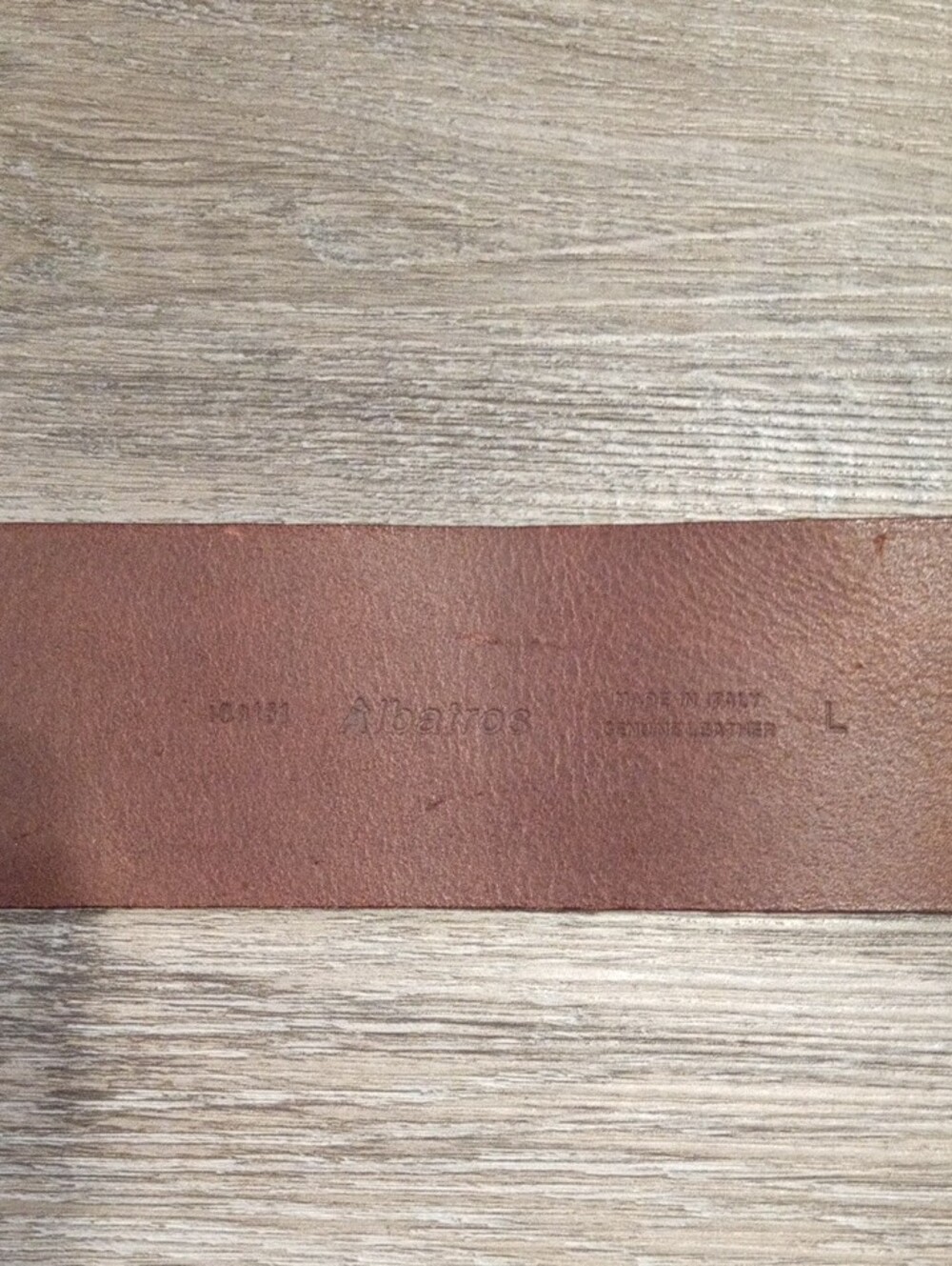 Women’s Brown Leather Belt with Decorative Brass Buckle - Picture 3 of 3